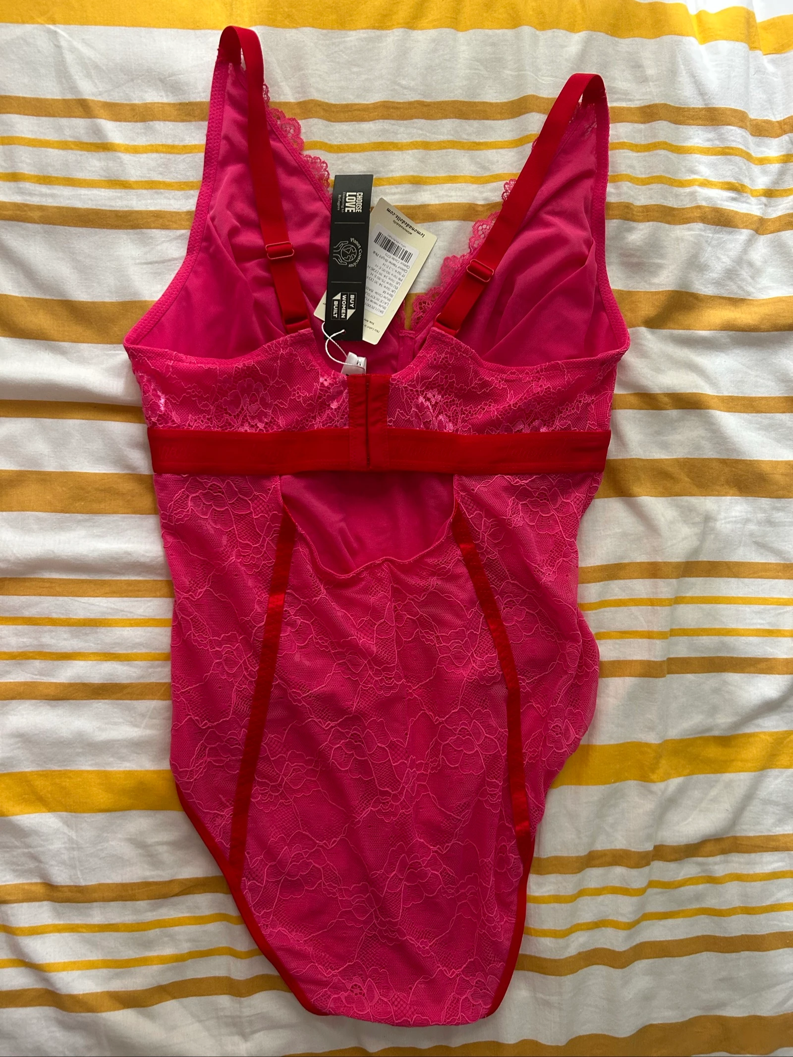 Body de encaje rosa fuchsia Lemonade Dolls – NUEVO con etiqueta – Talla M (Copa Fuller) – photo 5